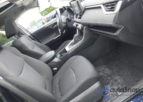 2022 Toyota Rav4 Xle z USA, uszkodzony, nr VIN 2T3P1RFV0NW311854